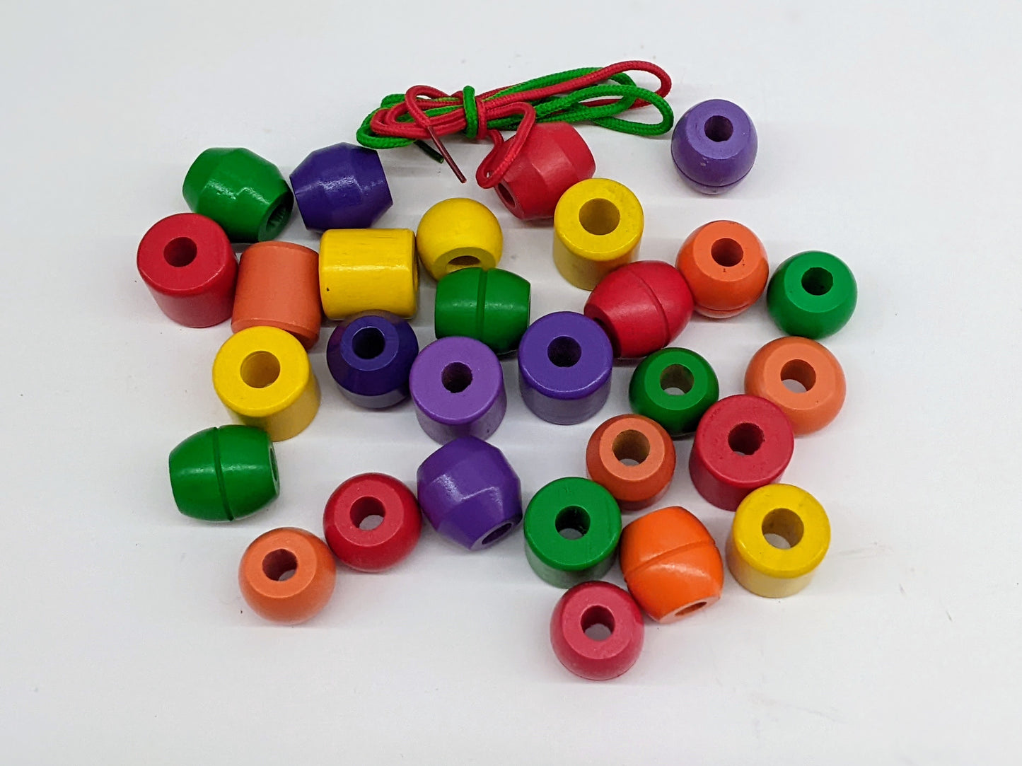 Lacing beads (Hape, Melissa & Doung, others ...)-Toy-Rekidding