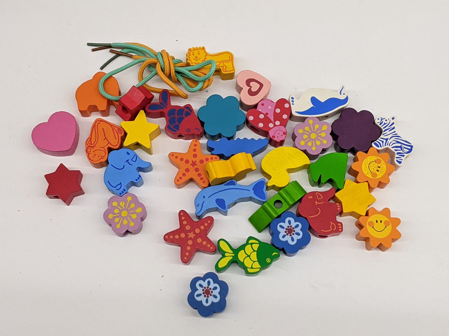 Lacing beads (Hape, Melissa & Doung, others ...)-Toy-Rekidding