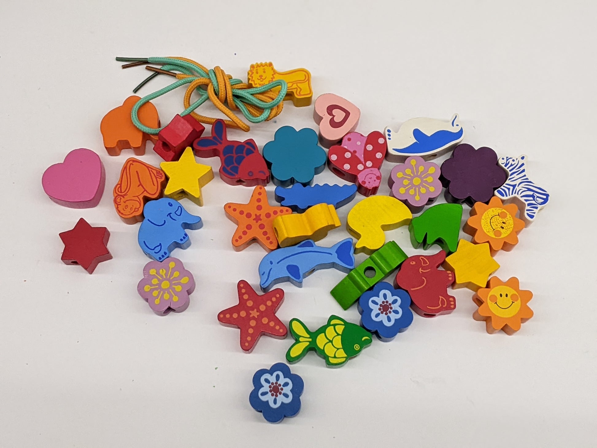 Lacing beads (Hape, Melissa & Doung, others ...)-Toy-Rekidding