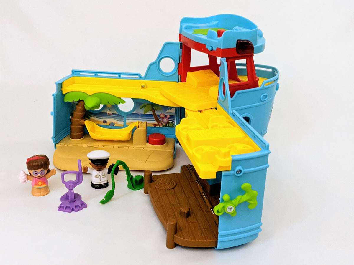 .com: Fisher-Price Little People Wheelies Fishing Boat : Toys & Games