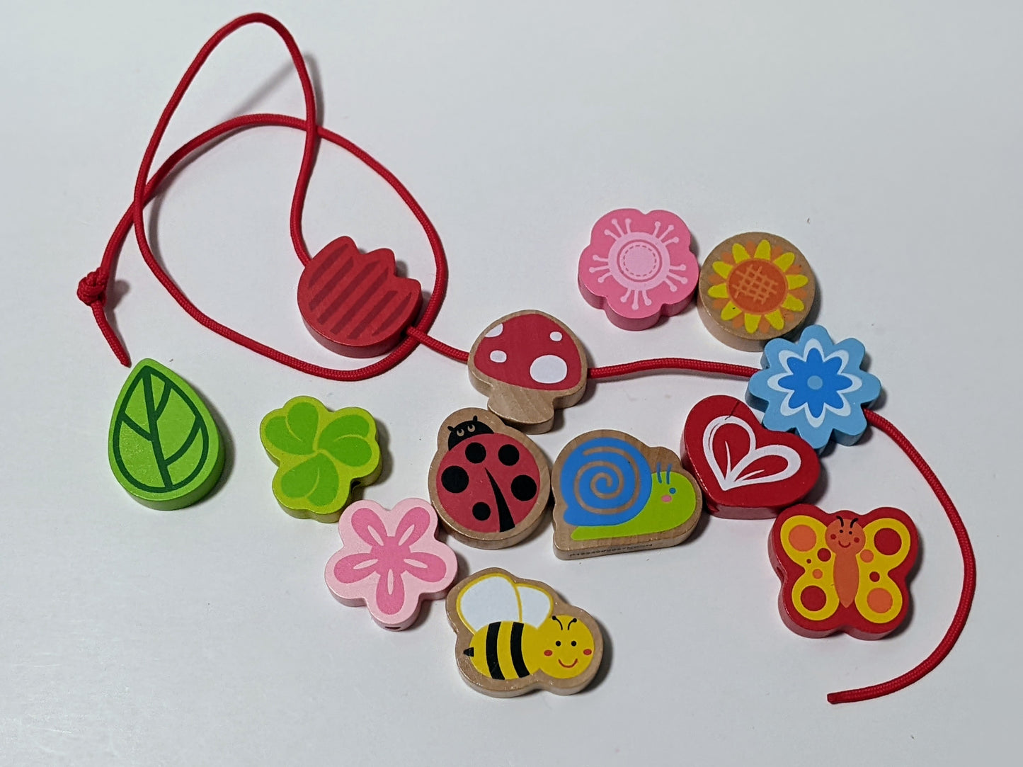 Lacing beads (Hape, Melissa & Doung, others ...)-Toy-Rekidding