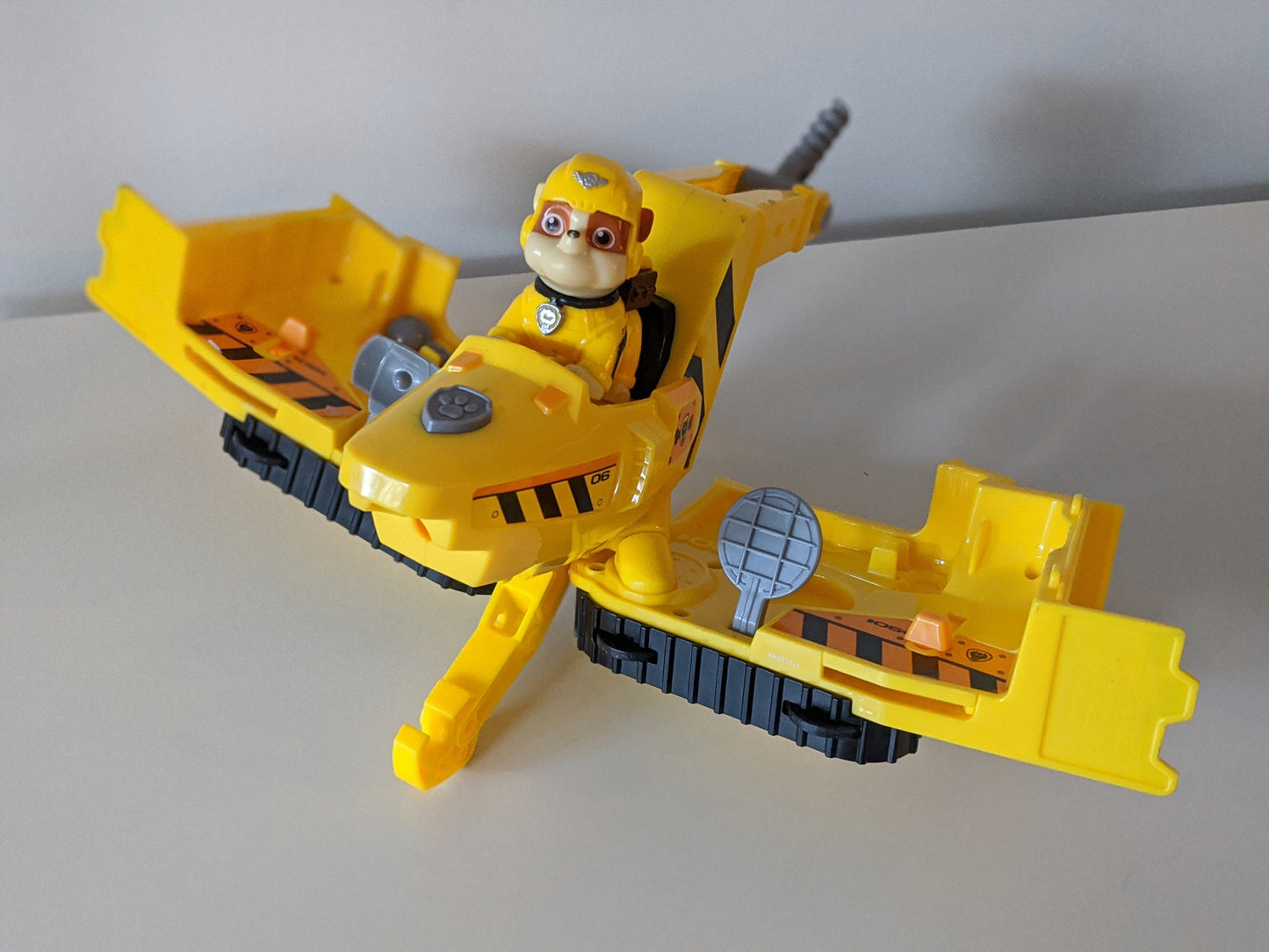 PAW Patrol - Rubble's Bulldozer Vehicle with Collectible Figure-Toy-Rekidding