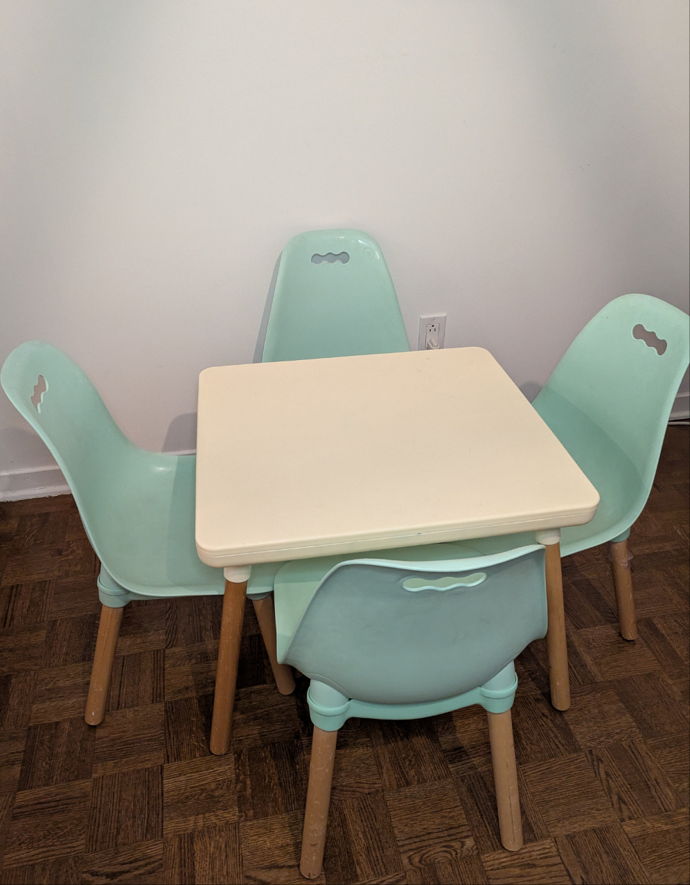 B. spaces by Battat - kid century Modern table and chairs set (mint green)-Rekidding