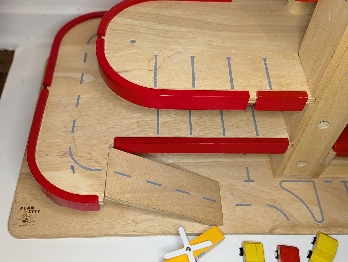 Wooden Parking Garage-Toy-Rekidding