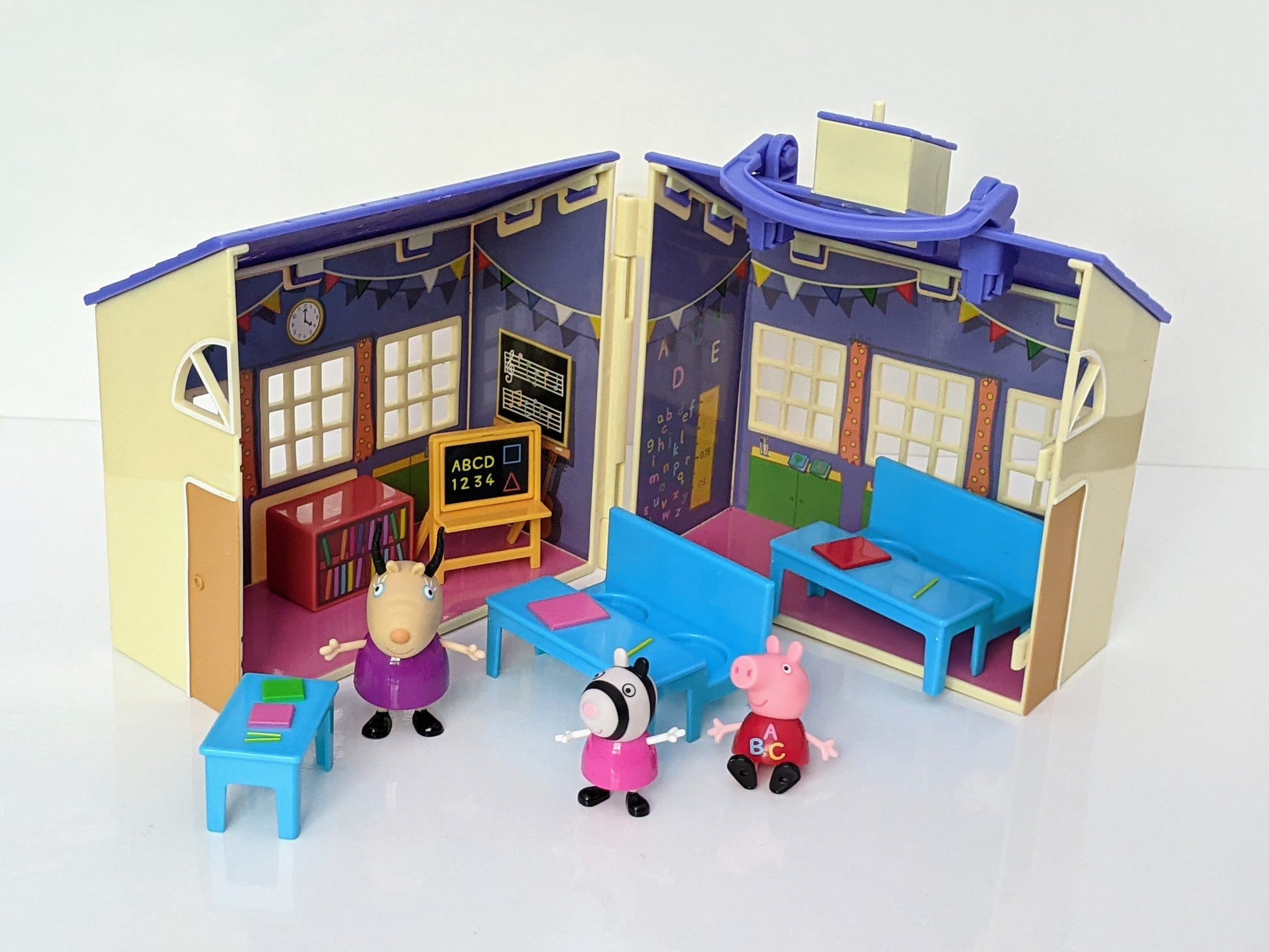 Peppa Pig Schoolhouse Playset – Rekidding - Main Image